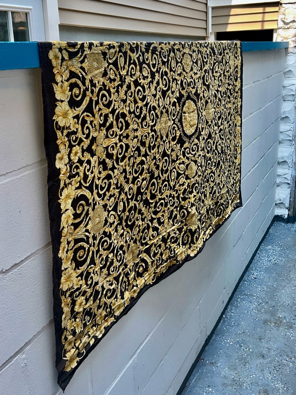Versace Black and Gold Ornate Baroque Beach shawl - Picture 1 of 7